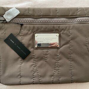 MARC BY MARC JACOBS GREY Taupe PADDED CASE Embroidered LOGO